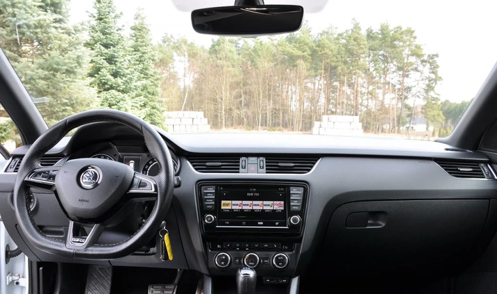 Skoda Octavia cena 57900 przebieg: 217000, rok produkcji 2017 z Myszków małe 781